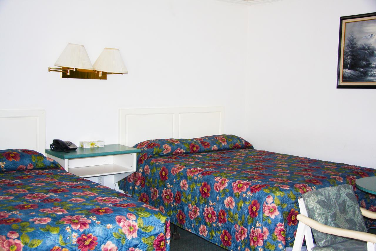 Springs Motor Inn Wainwright Eksteriør billede